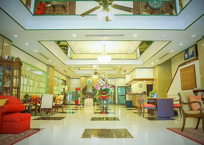 Yellow Ribbon Hills Boutique 3*