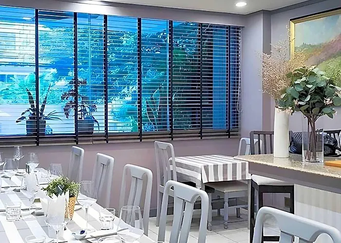 Yellow Ribbon Hills Boutique Апарт-отель