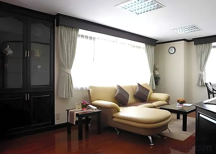 Yellow Ribbon Hills Boutique 3*