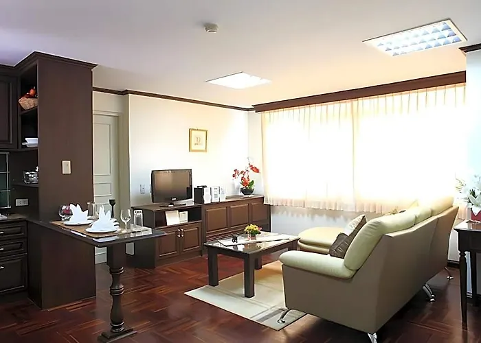 Yellow Ribbon Hills Boutique Apartahotel 3*